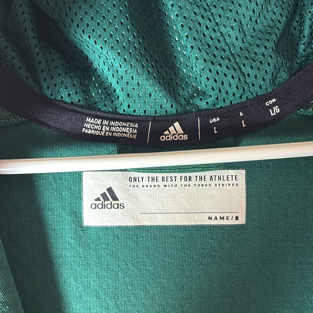 Adidas Men’s Lg Green USF Bulls Hooded Jacket with Zip Pockets. Curent Branding - Picture 11 of 13